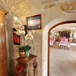 Hotel Saint Martin- Logis Et Restaurant Creully sur Seulles