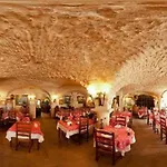 Saint Martin- Logis Et Restaurant Hotel 3*