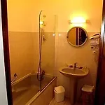 Hotel Saint Martin- Logis Et Restaurant Creully sur Seulles