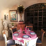 Hotel Saint Martin- Logis Et Restaurant Creully sur Seulles