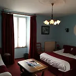 Saint Martin- Logis Et Restaurant Hotel Creully sur Seulles