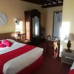 Saint Martin- Logis Et Restaurant 3* Creully sur Seulles