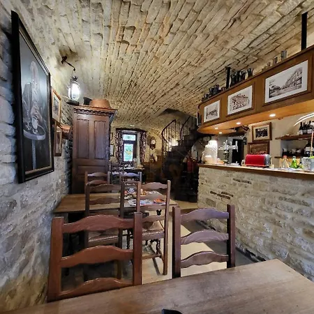 Saint Martin- Logis Et Restaurant 3*