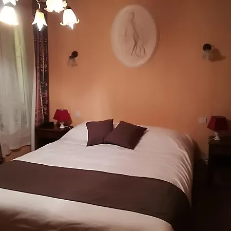فندق Saint Martin- Logis Et Restaurant 3*