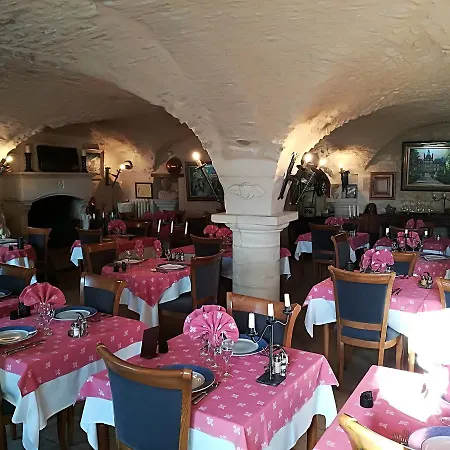 فندق Saint Martin- Logis Et Restaurant