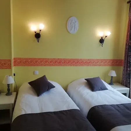 Saint Martin- Logis Et Restaurant فندق Creully sur Seulles