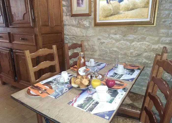 Saint Martin- Logis Et Restaurant Hotel