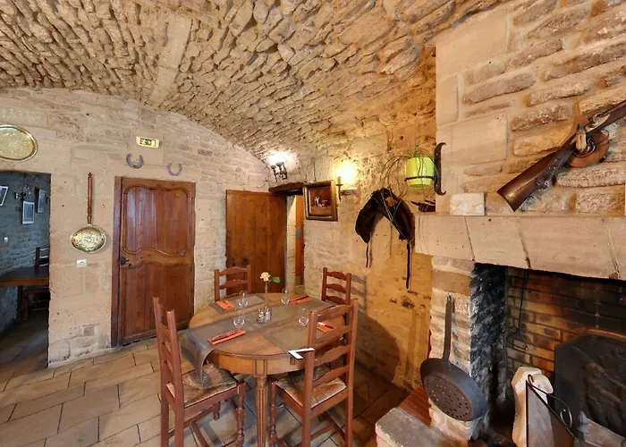 Saint Martin- Logis Et Restaurant Hotel 3*