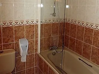 Saint Martin- Logis Et Restaurant Hotel Creully sur Seulles