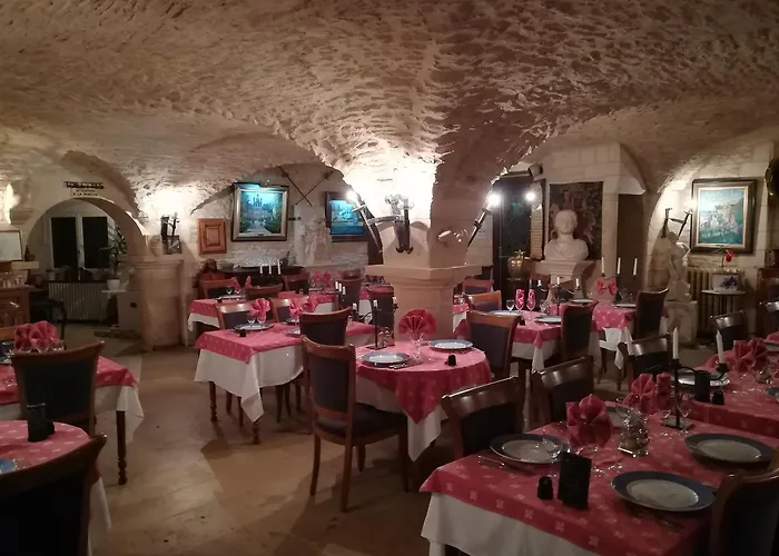 מלון Saint Martin- Logis Et Restaurant 3*