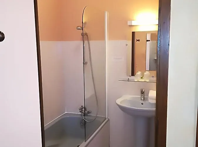 Hotel Saint Martin- Logis Et Restaurant 3*