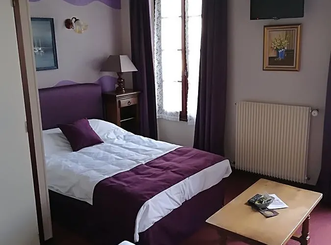 Saint Martin- Logis Et Restaurant Hotel