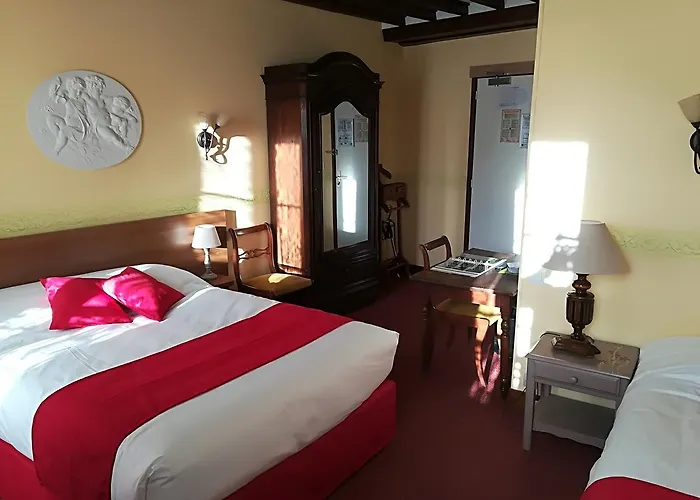 Saint Martin- Logis Et Restaurant 3* Creully sur Seulles