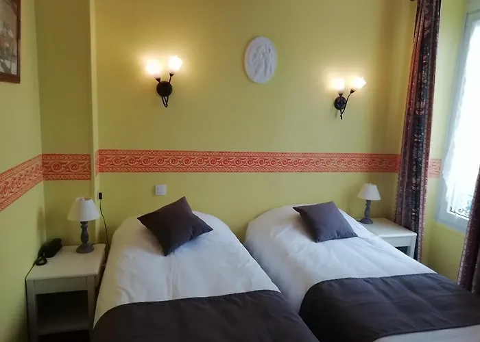 Saint Martin- Logis Et Restaurant Hotel Creully sur Seulles