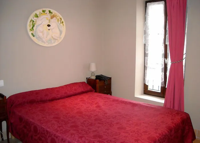 Saint Martin- Logis Et Restaurant Hotel 3*