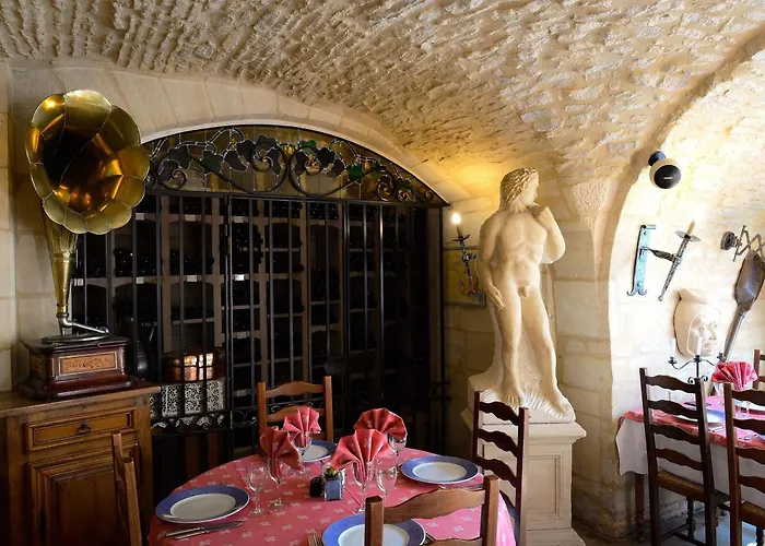 Saint Martin- Logis Et Restaurant Hotel 3*